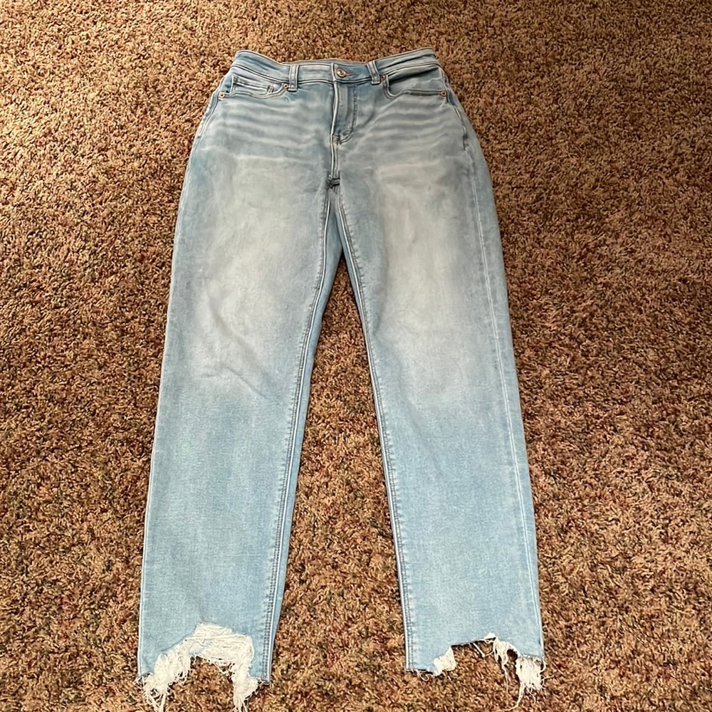 American Eagle mom jeans